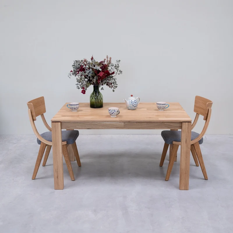 Tavolo da pranzo in legno massello di rovere Krona | NordicStory