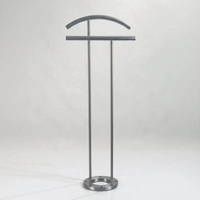 Servomuto design in acciaio Forms