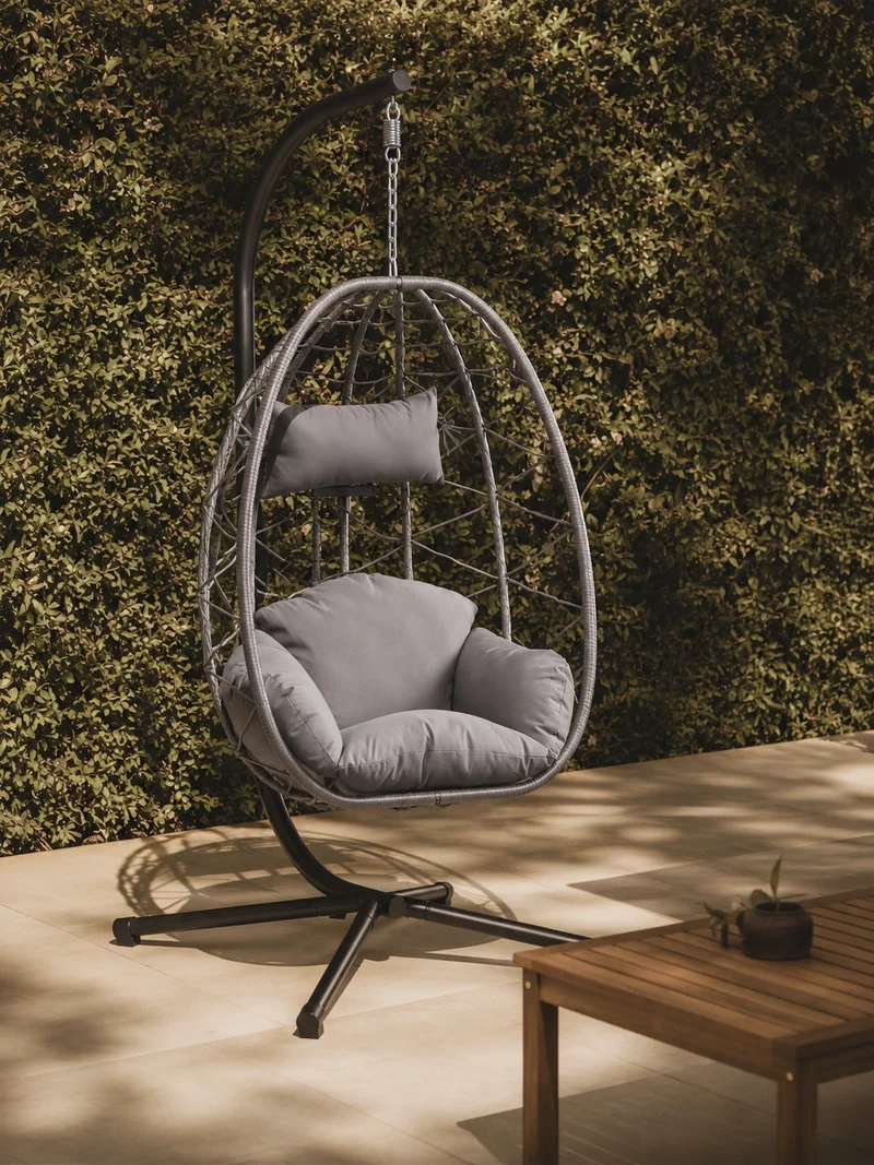 VENICE - Fauteuil suspendu en rotin et metal noir