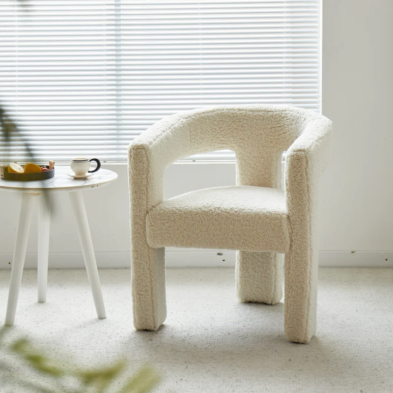 ARUSHA - Fauteuil en bouclettes blanches