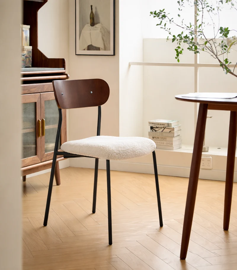 LINCOLN - Lot de 2 chaises industrielles en métal et bouclettes blanc