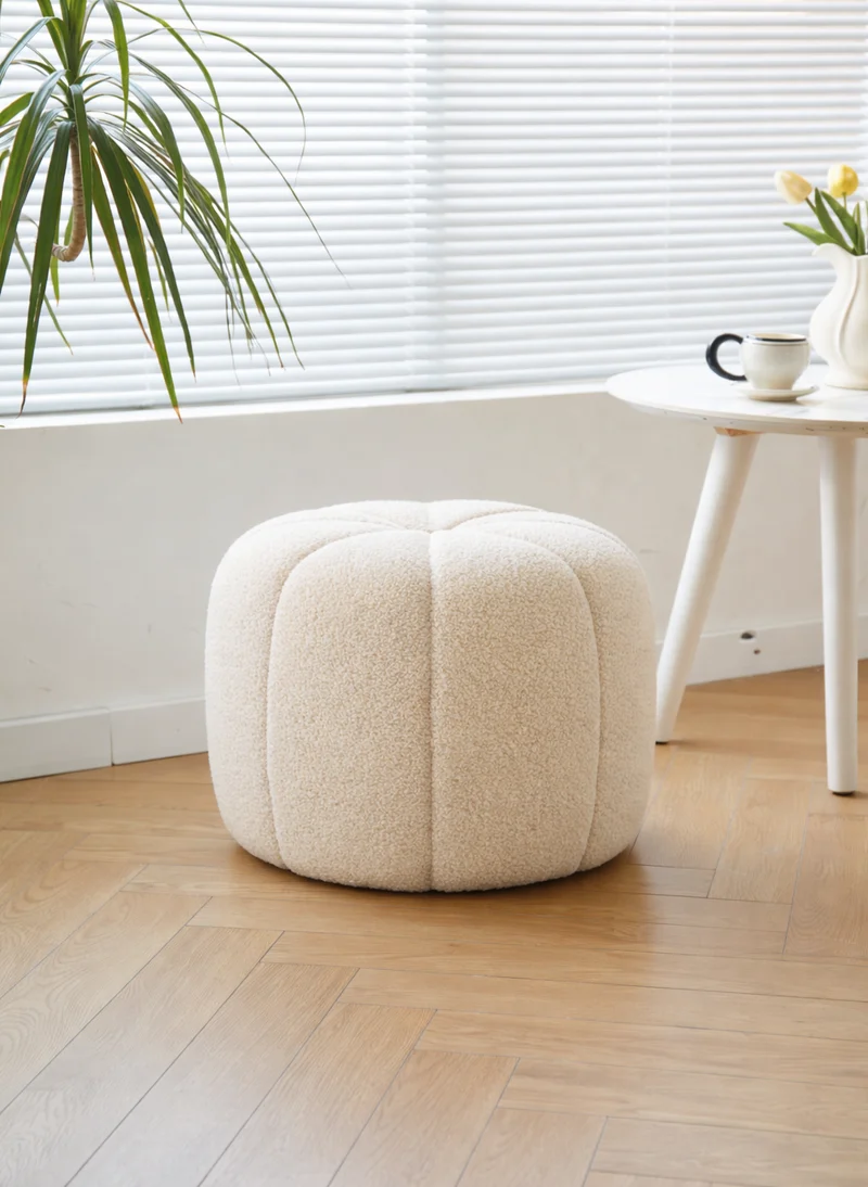 FJORD - Pouf en bouclettes blanches avec rayures