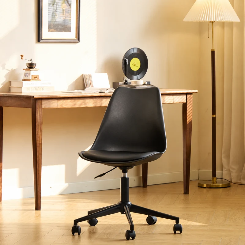 ESBJERG - Chaise de bureau en polypropylene et simili noir