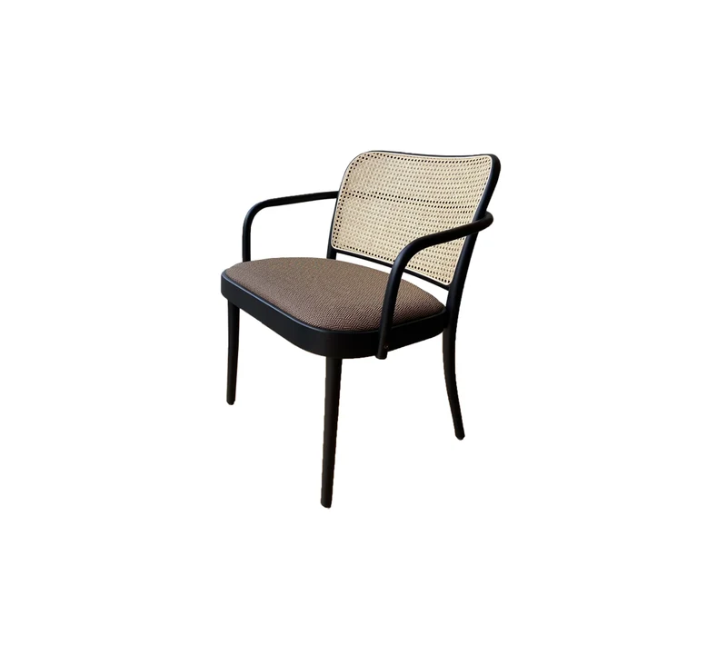 811 Lounge Armchair