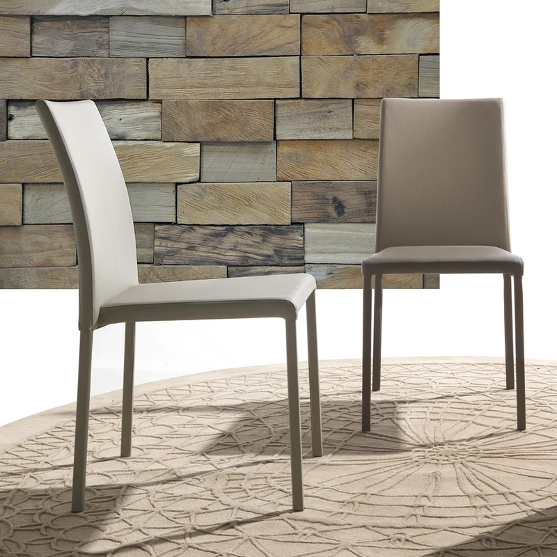 Cloe - Set da 4 Sedia da sala pranzo in ecopelle cm 43x56x87h - vari colori