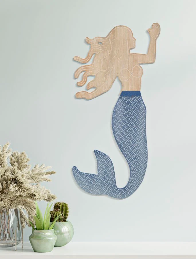 Pannello decorativo da parete con sirena stilizzata in metallo e legno cm 30x2x60h